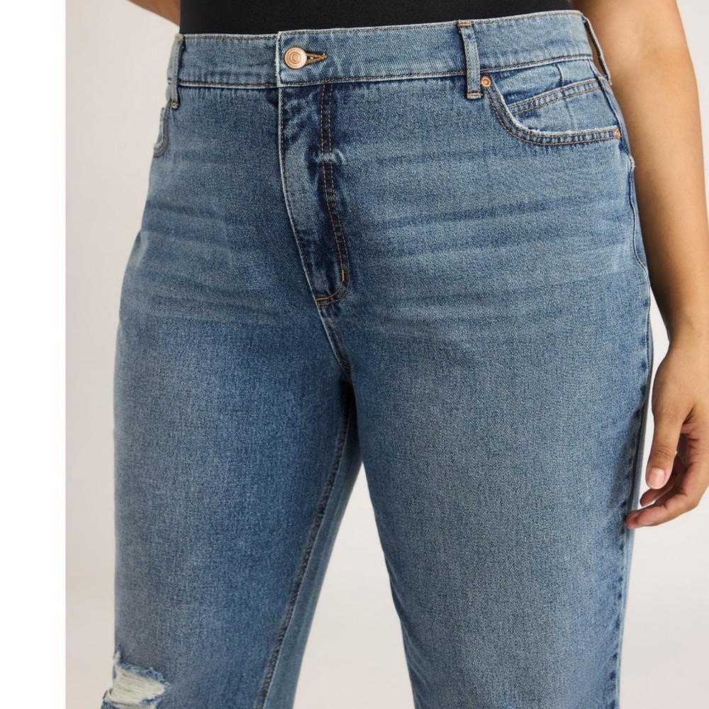 Sofia Jeans Lift and Sculpt Crop Slim Straight Super High Rise Jeans - Picture 4 of 9